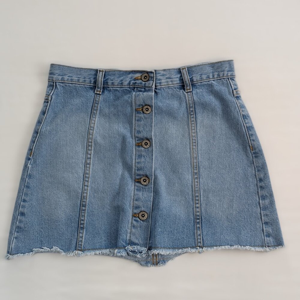 Forever 21 Button Down Denim Miniskirt Size Small (US 27)